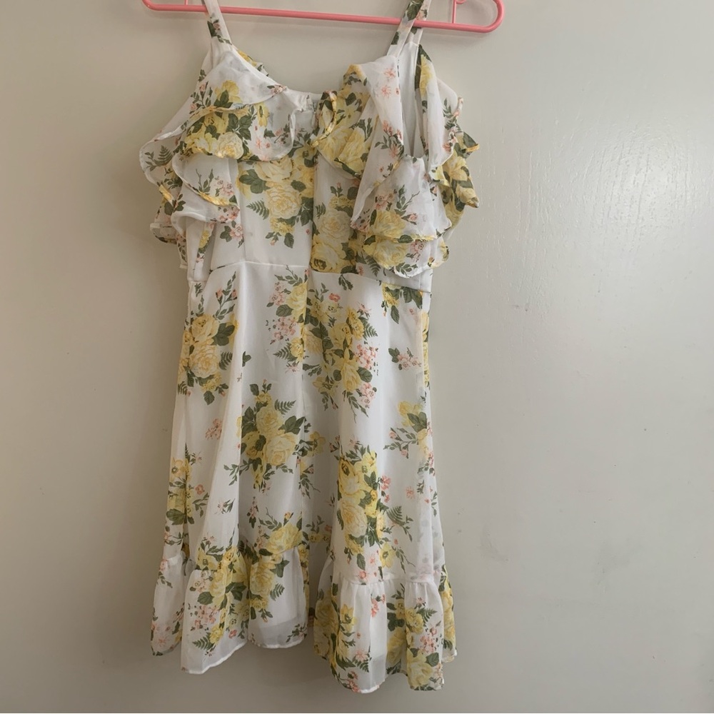 Disney Princess White and Yellow Floral Kids Dress girls size small NWOT